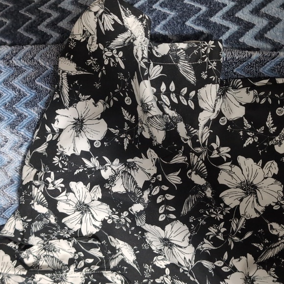 Shein Vacation Shirt - Picture 4 of 6